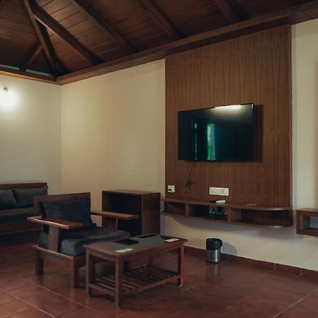 Hotel Coorggavadana Madikeri Exterior foto