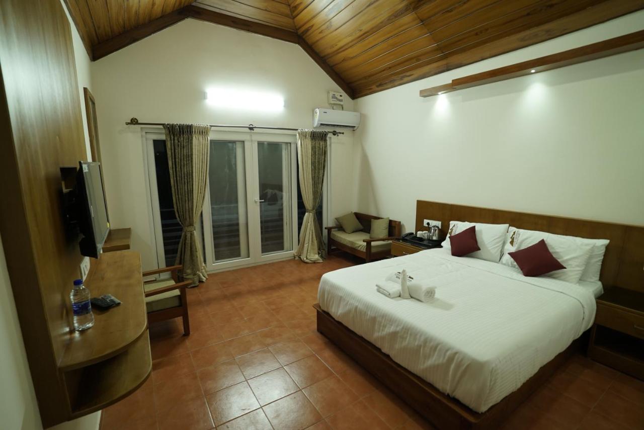 Hotel Coorggavadana Madikeri Exterior foto