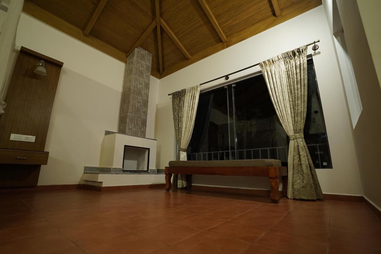 Hotel Coorggavadana Madikeri Exterior foto