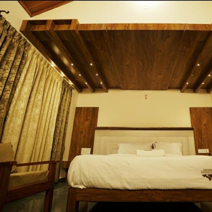 Hotel Coorggavadana Madikeri Exterior foto