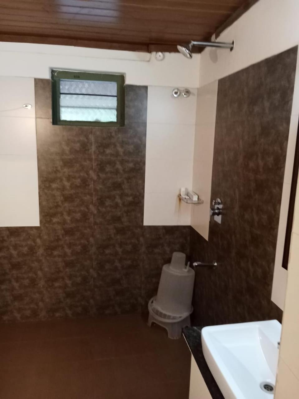 Hotel Coorggavadana Madikeri Exterior foto