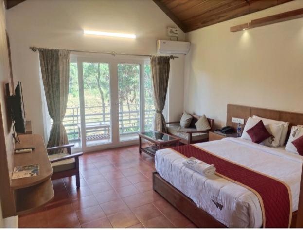 Hotel Coorggavadana Madikeri Exterior foto