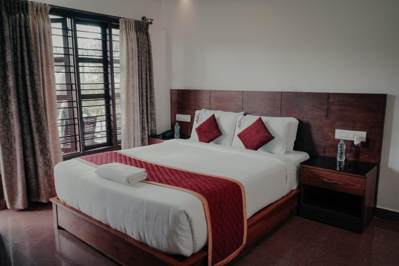 Hotel Coorggavadana Madikeri Exterior foto