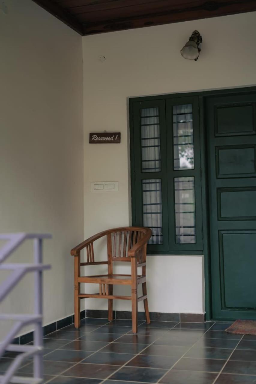Hotel Coorggavadana Madikeri Exterior foto